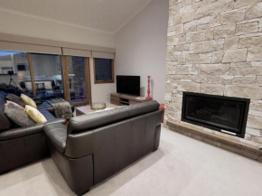 Lodge Apartment 24 The Stables Perisher, Perisher Valley